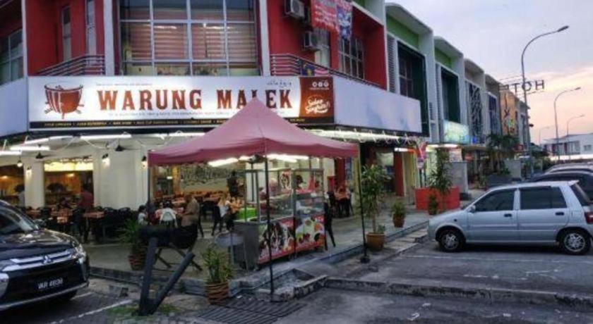 Hotel Zamburger Enstek Sepang Buitenkant foto